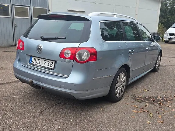 Volkswagen Passat 2009 photo 4