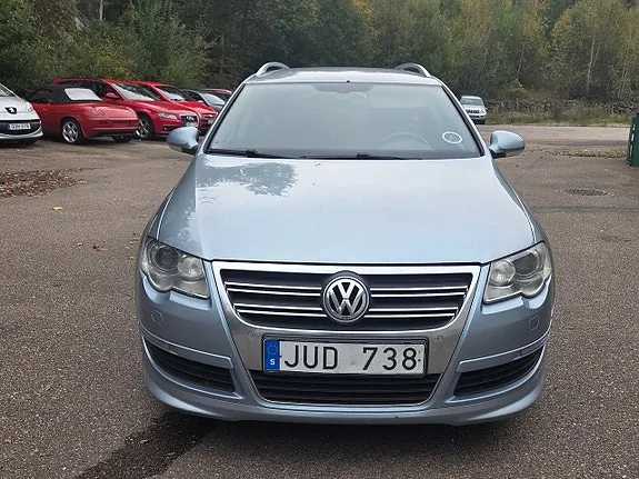 Volkswagen Passat 2009 photo 2