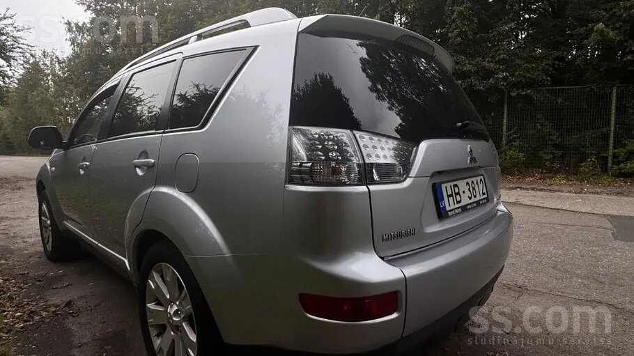 Mitsubishi Outlander 2008 photo 3