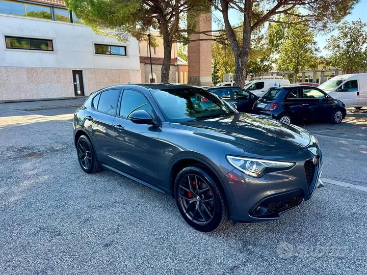 Alfa Romeo Stelvio 2022 photo 4