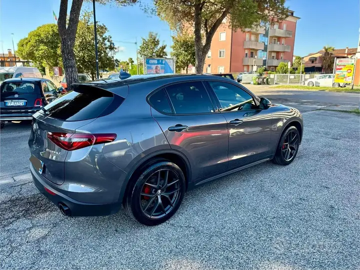 Alfa Romeo Stelvio 2022 photo 3