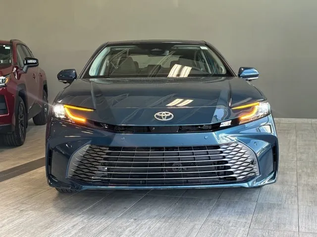 Toyota Camry 2026 photo 4