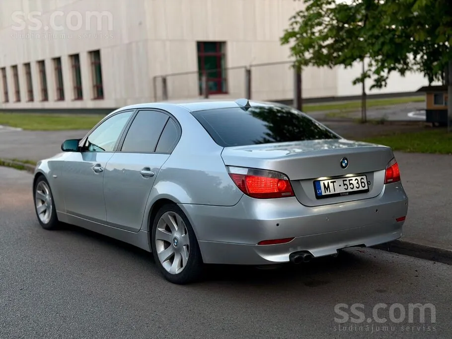 BMW 530 2003 photo 3