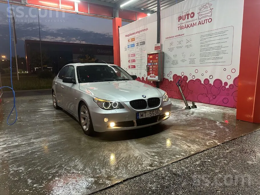 BMW 530 2003 photo 2