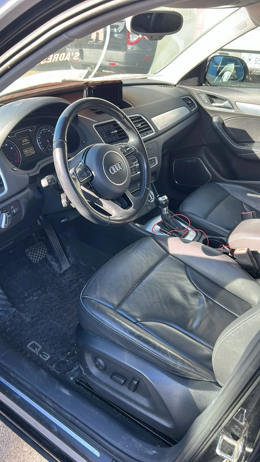 Audi Q3 2015 photo 4