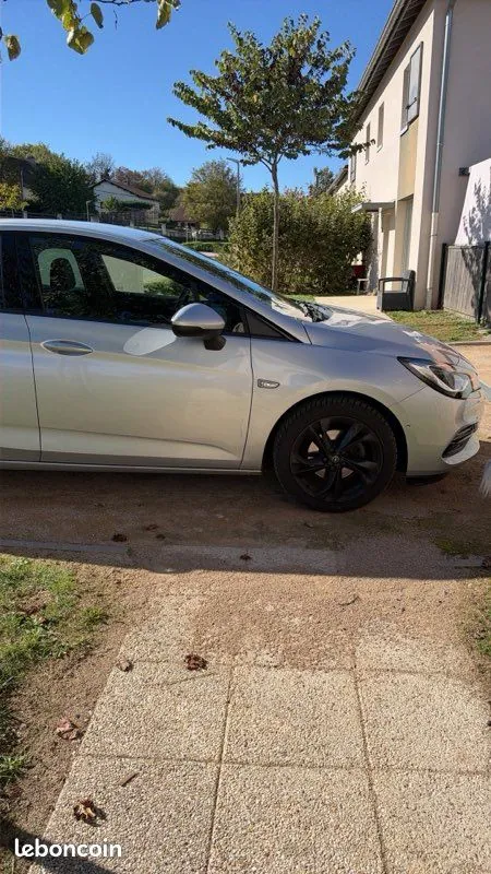 Opel Astra 2019 photo 3