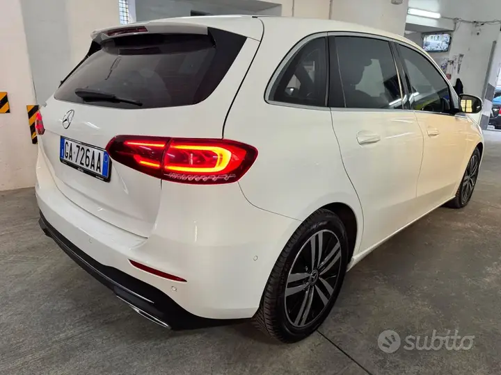 Mercedes-Benz B 180 D