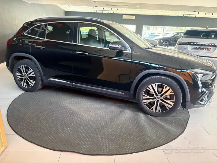 Mercedes-Benz Gla 2023 photo 4