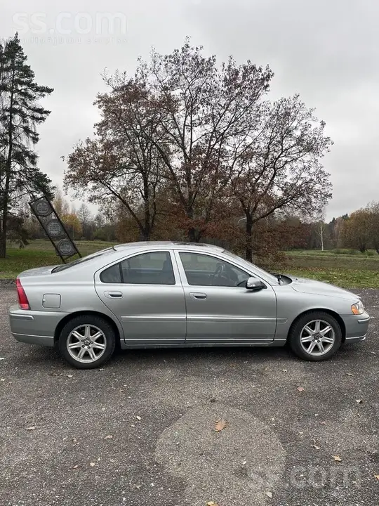 Volvo S60 2008 photo 3