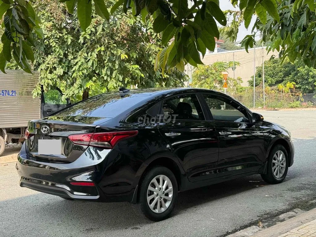 Hyundai Accent 2019 photo 3
