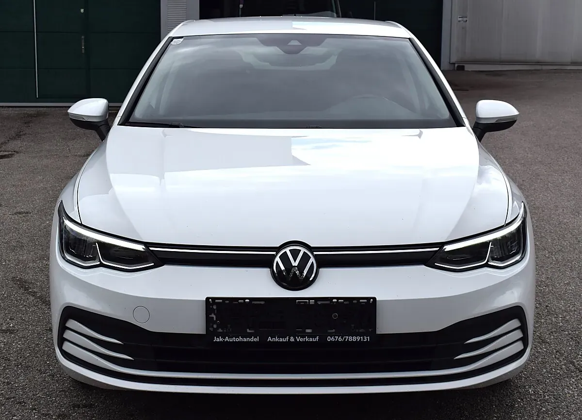 Volkswagen Golf 2022 photo 2