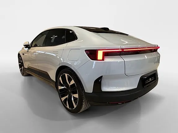 Polestar 4 2025 photo 5