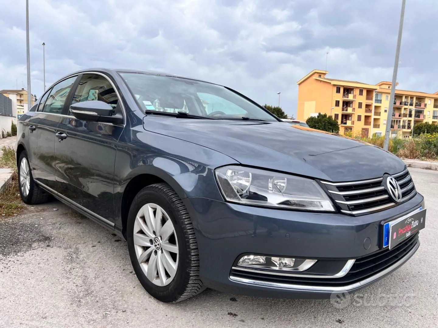 Volkswagen Passat 2014 photo 2
