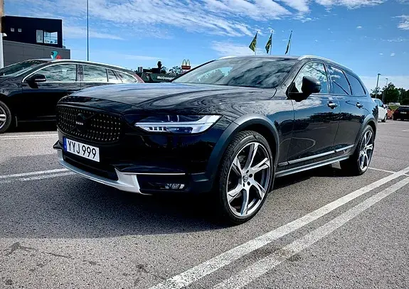 Volvo V90 Cross Country