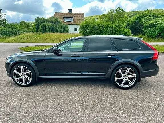 Volvo V90 Cross Country 2018 photo 4