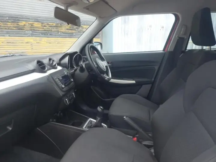Suzuki Swift 2020 photo 5