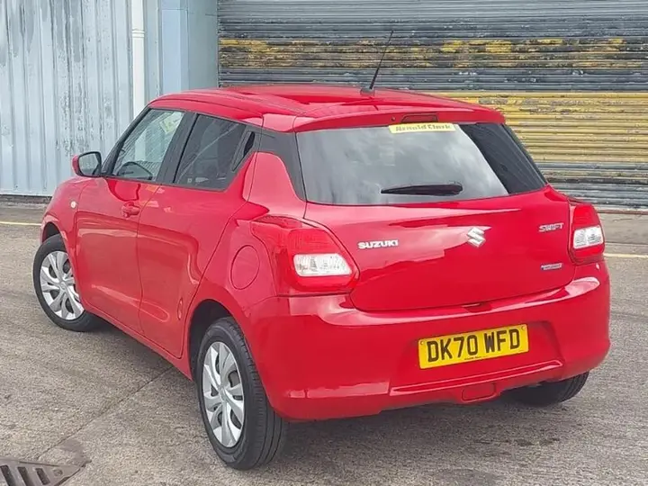 Suzuki Swift 2020 photo 2