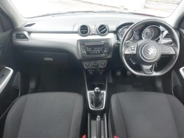Suzuki Swift 2020 photo 3