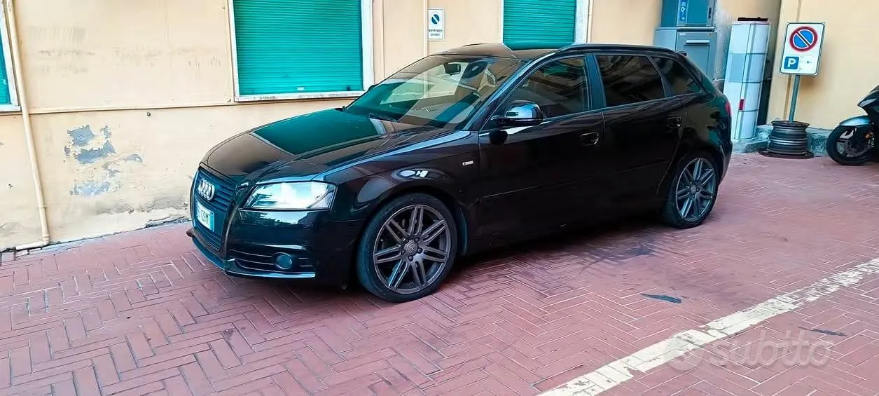 Audi A3 Sportback 2011 photo 2