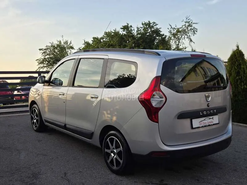 Dacia Lodgy 2014 photo 2