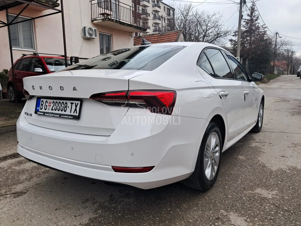 Skoda Octavia 2021 photo 3