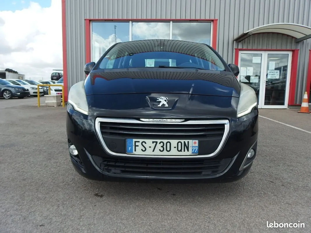 Peugeot 5008 2014 photo 2