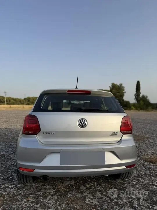 Volkswagen Polo 2017 photo 2