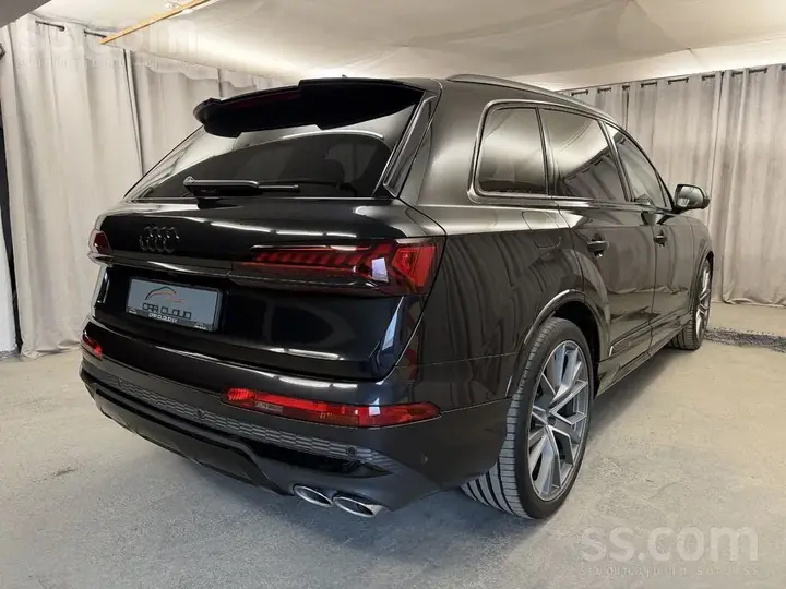 Audi Q7 2022 photo 4
