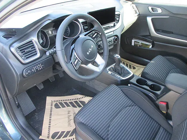 Kia Ceed 2023 photo 3