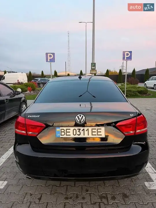 Volkswagen Passat 2012 photo 3