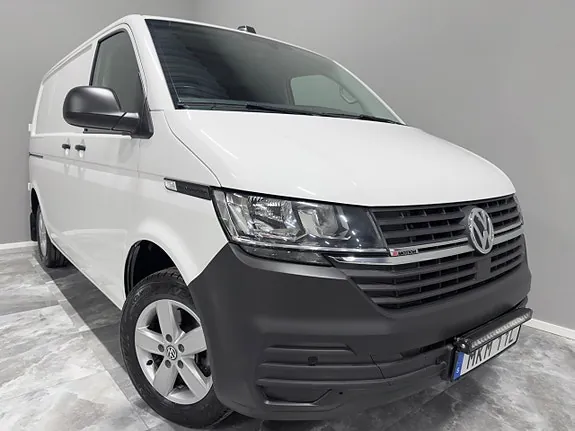 Volkswagen Transporter 2022 photo 2