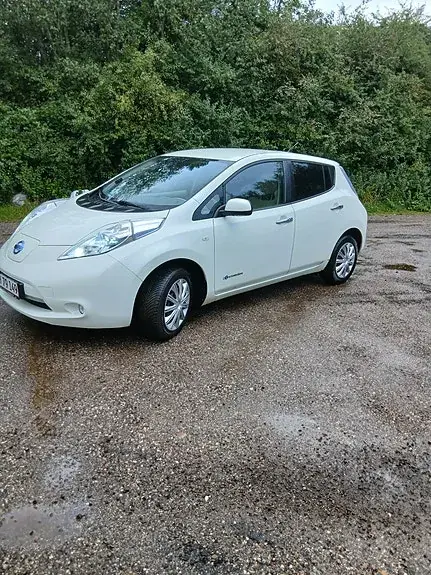 Nissan Leaf 2013 photo 3