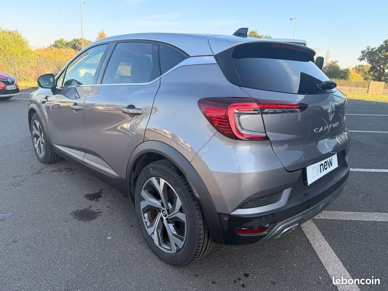 Renault Captur 2022 photo 3