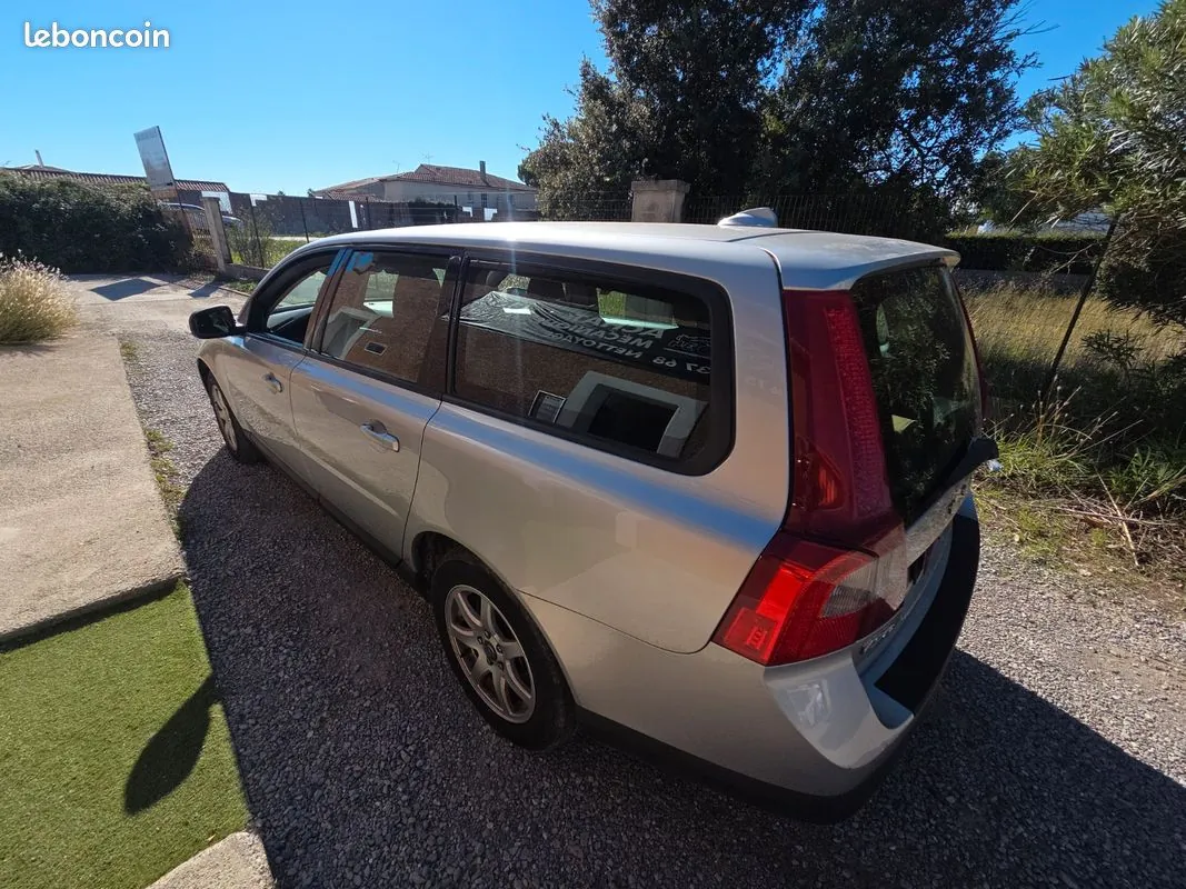 Volvo V70 2009 photo 4