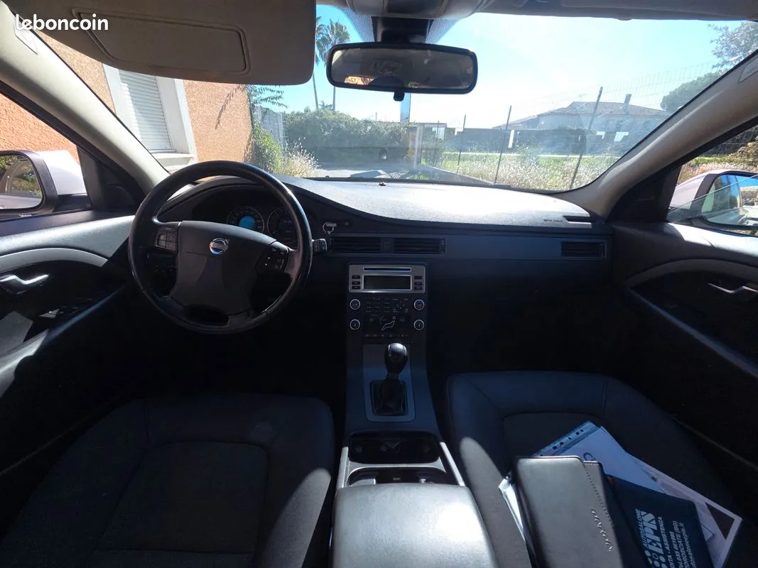 Volvo V70 2009 photo 5