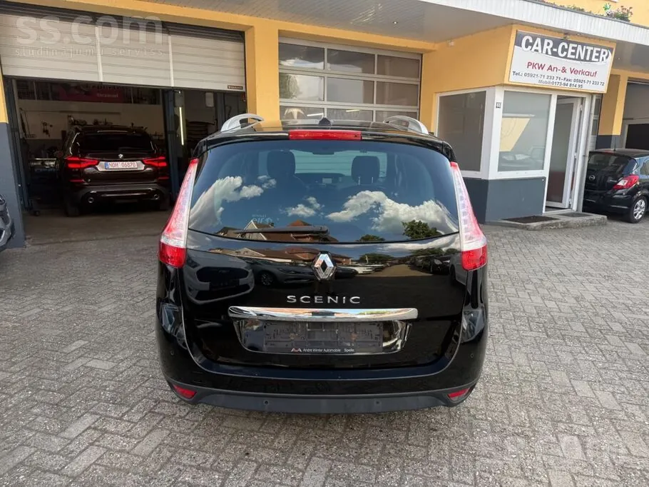 Renault Grand Scenic 2015 photo 5