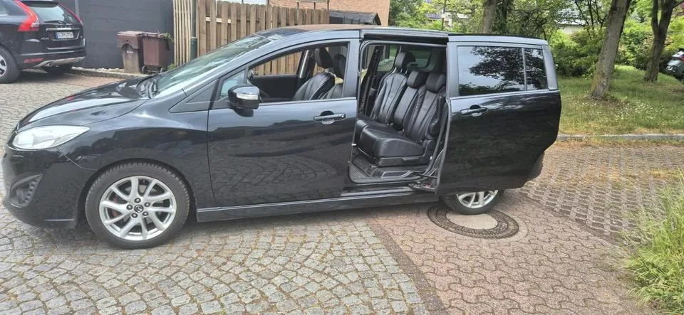 Mazda Family Car 7 Seat