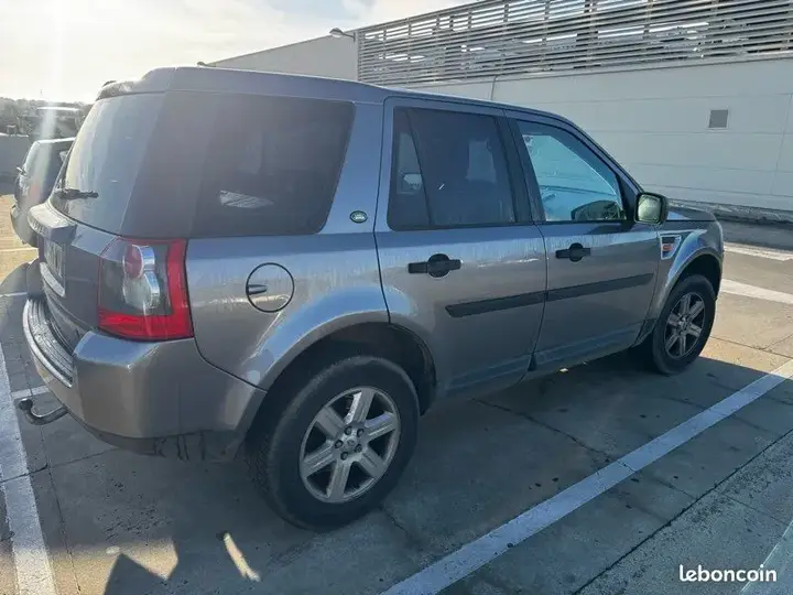 Land Rover Freelander 2007 photo 2