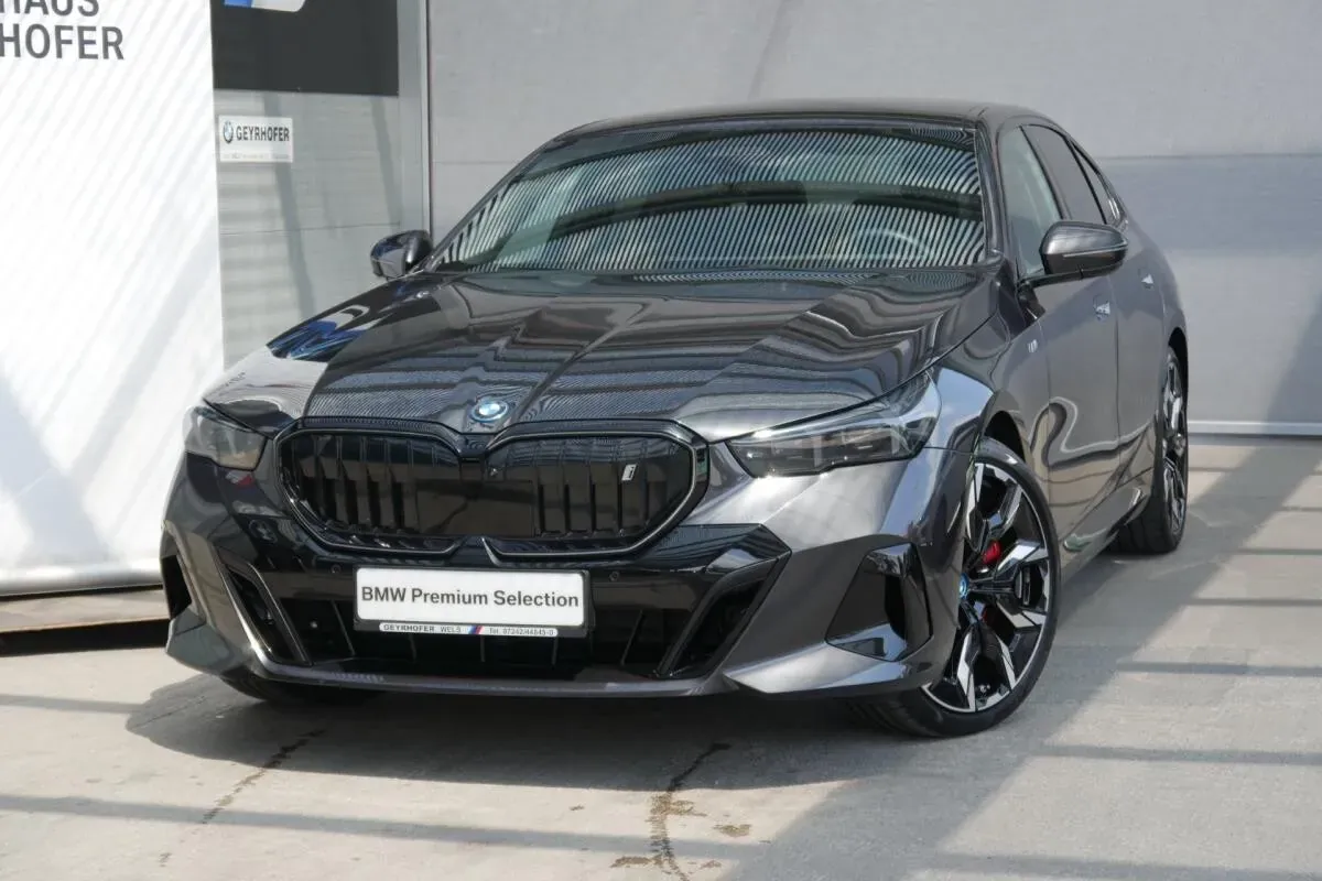 BMW I5 2025 photo 2