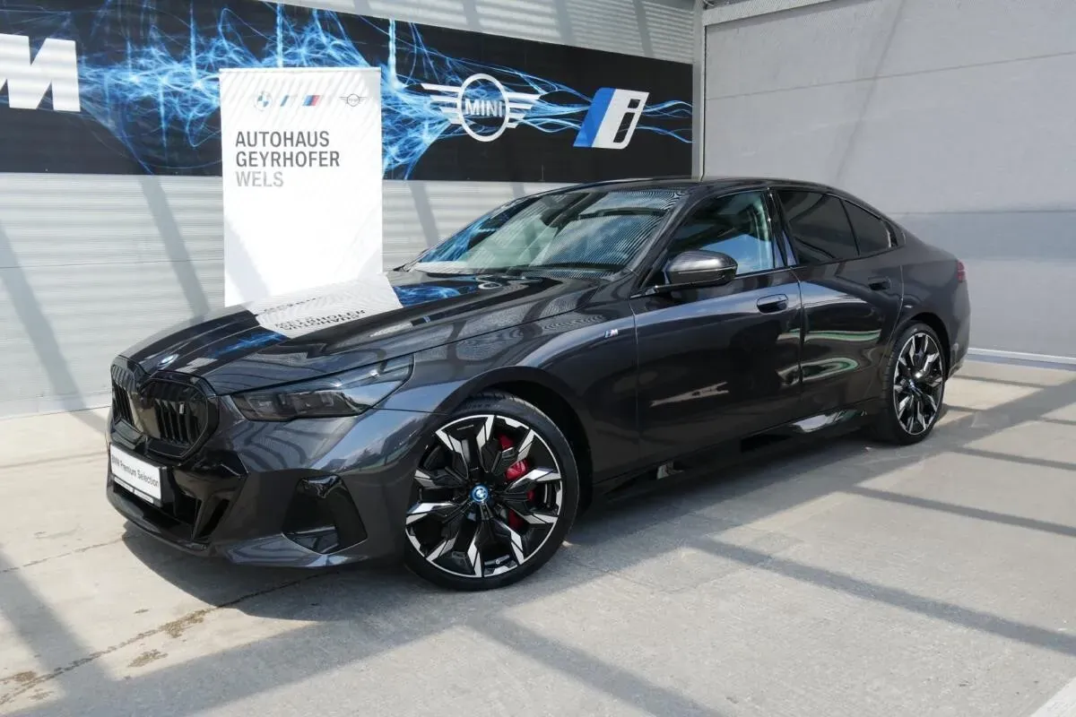 BMW I5 2025 photo 3