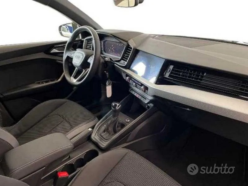 Audi A1 2025 photo 3