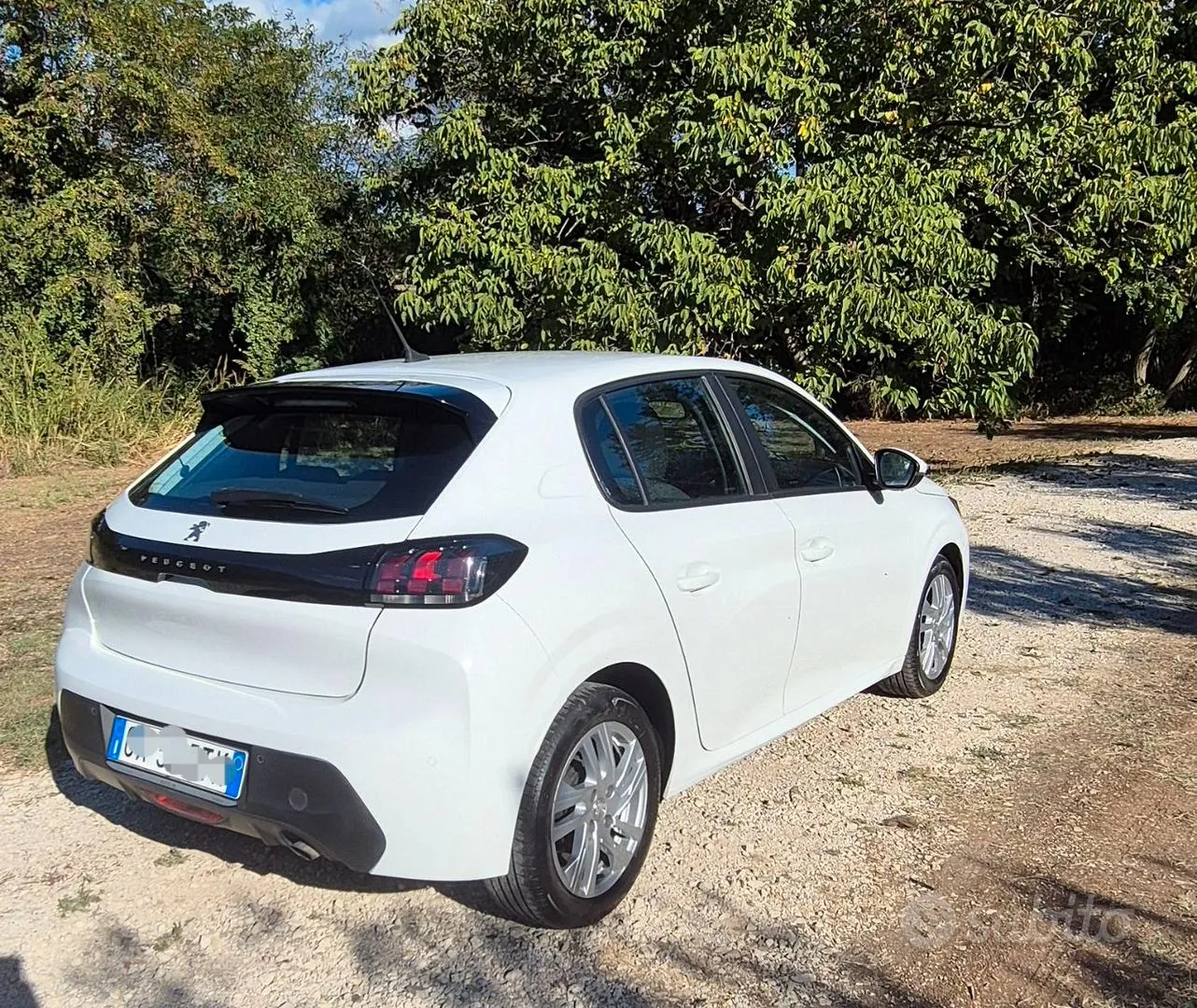Peugeot 208 2020 photo 2
