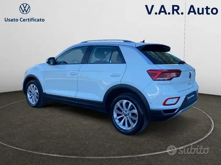Volkswagen T-Roc 2023 photo 3
