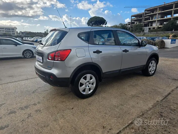 Nissan Qashqai 2009 photo 4