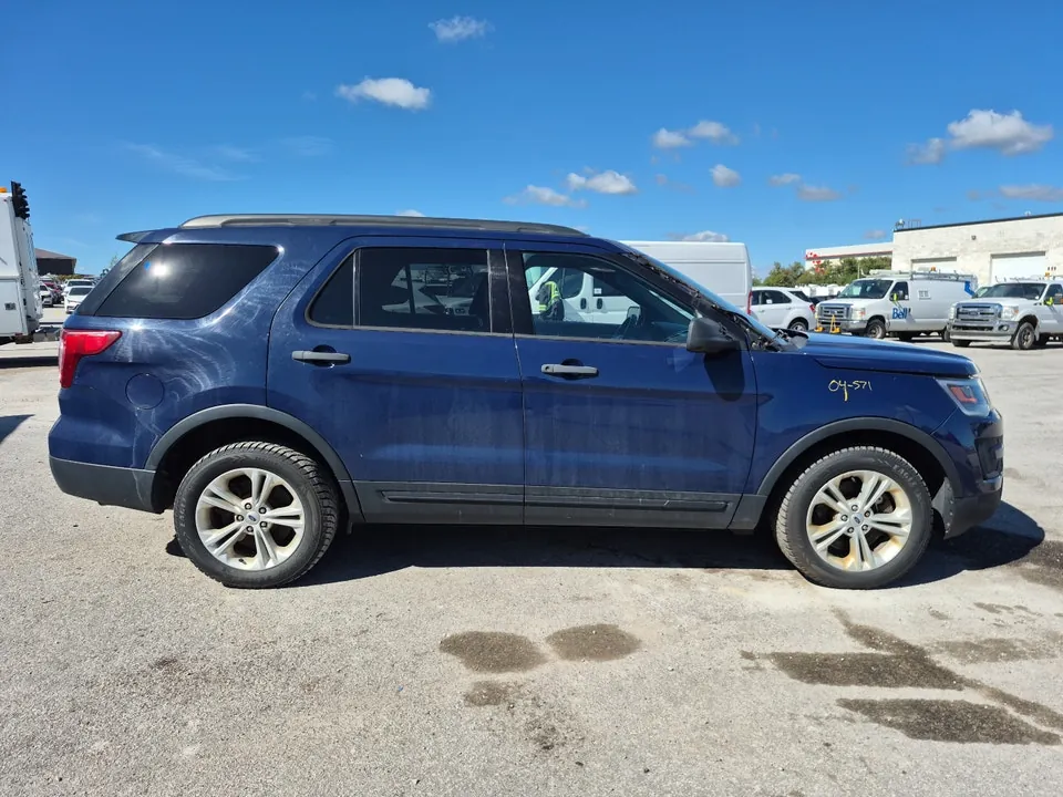 Ford Explorer 2017 photo 4