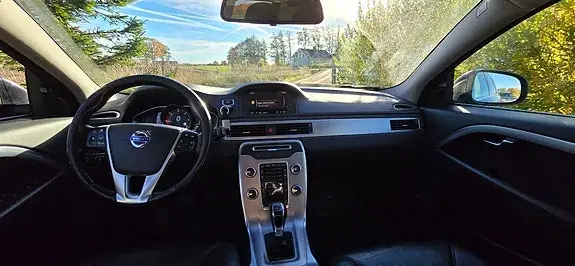Volvo V70 2015 photo 2