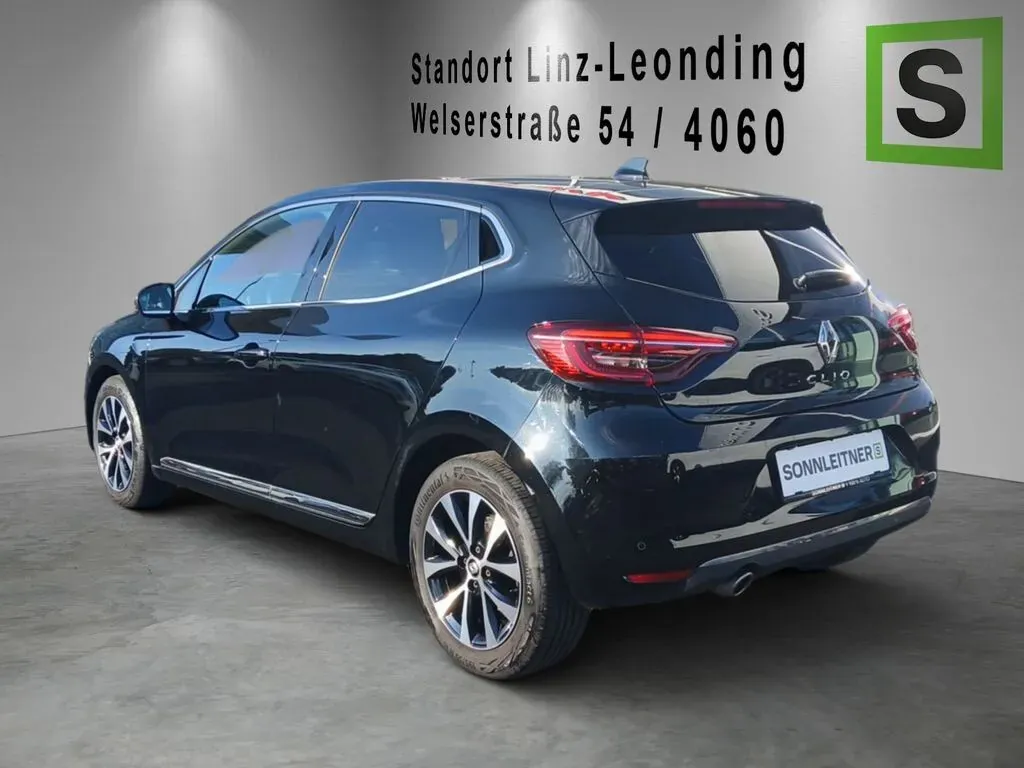 Renault Clio 2023 photo 2