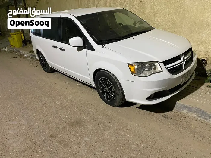 Dodge Caravan 2019 photo 2
