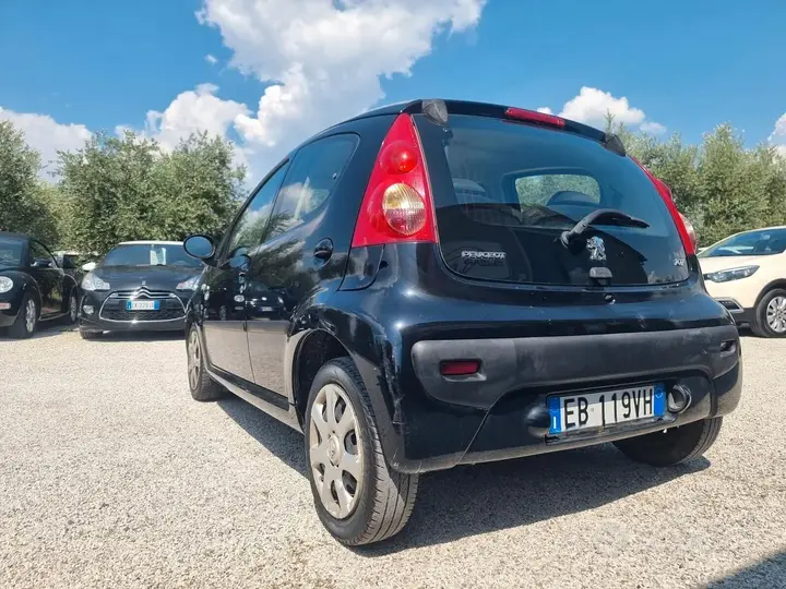 Peugeot 107 2009 photo 5