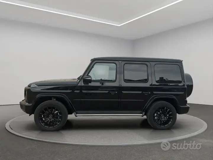 Mercedes-Benz G-Class 2023 photo 2